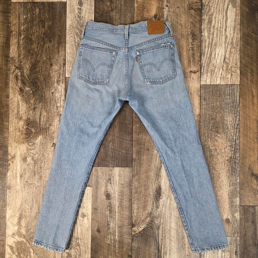 Levis 501 Distressed Jeans Light Wash Button Fly Straight Leg W26 L28 Cotton - Picture 2 of 8